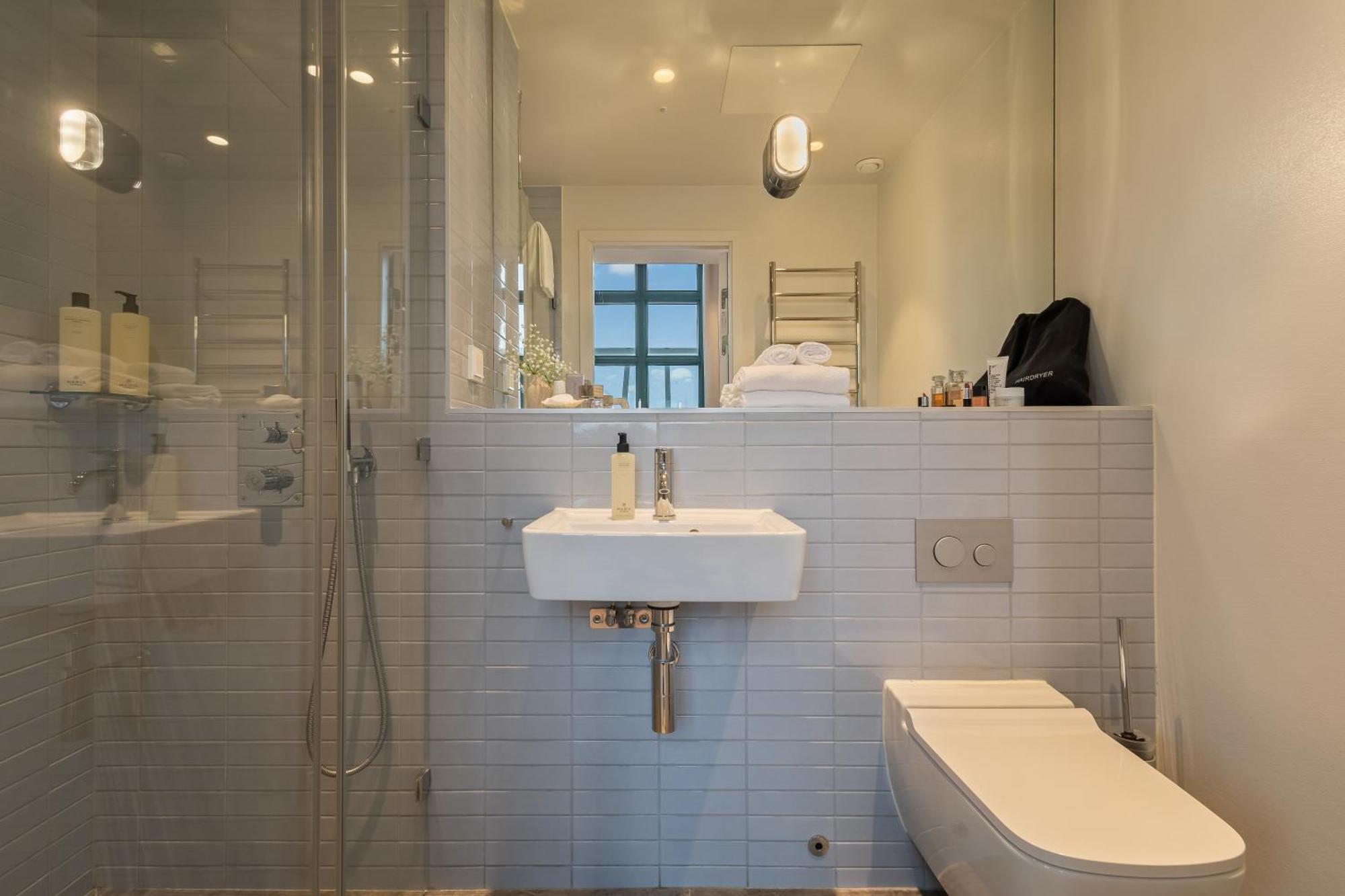 Unity Hammarby Sjoestad - A Studio Hotel Стокгольм Экстерьер фото